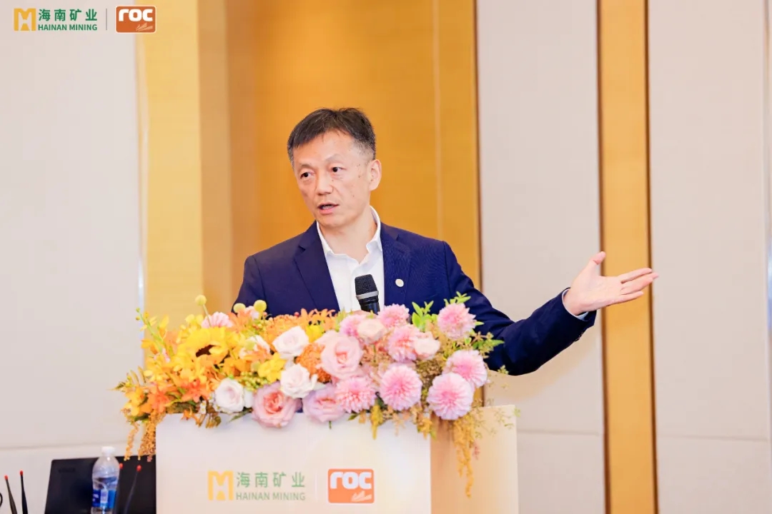 1720169652599232.jpg 海南礦業舉行油氣業務(wù)專題投資者交流活動3.jpg
